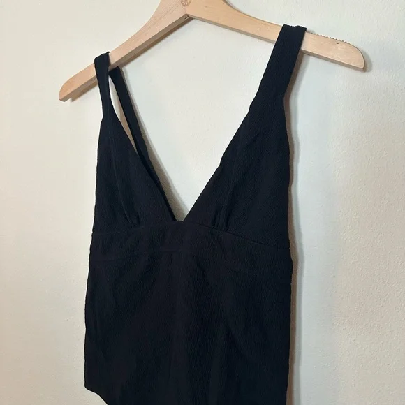 Sezane Elegant Black One-Piece Swimsuit - Picture 2 of 7